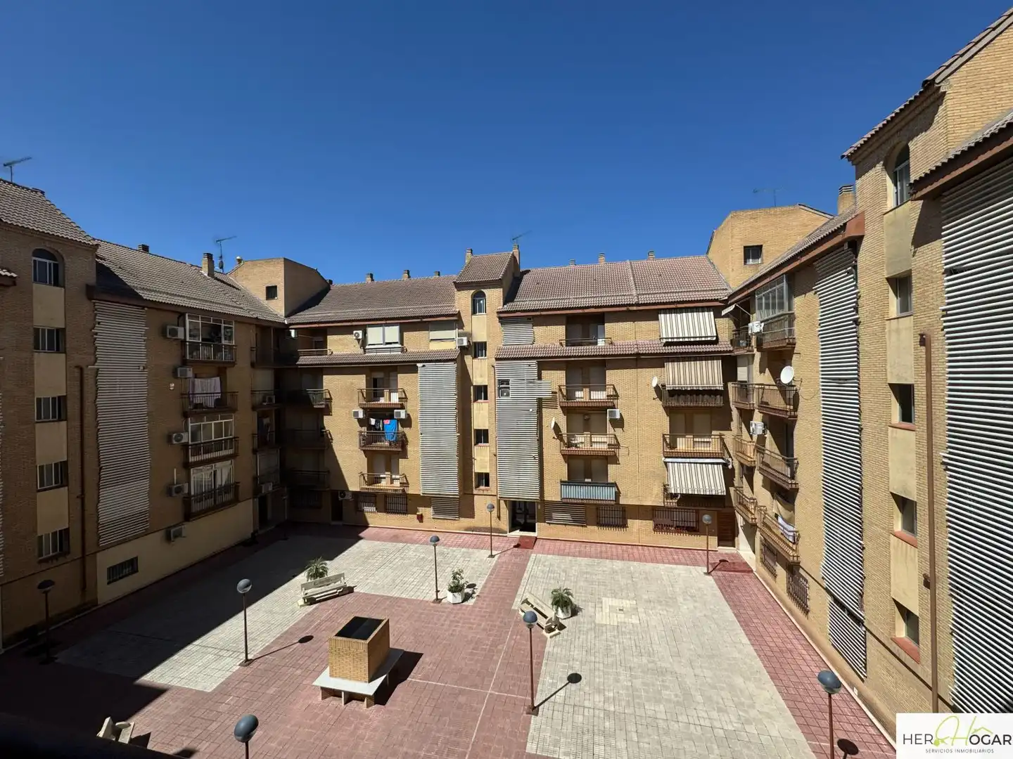 Außenansicht von Wohnung zur Miete in Toledo mit Klimaanlage, Heizung und Parkett