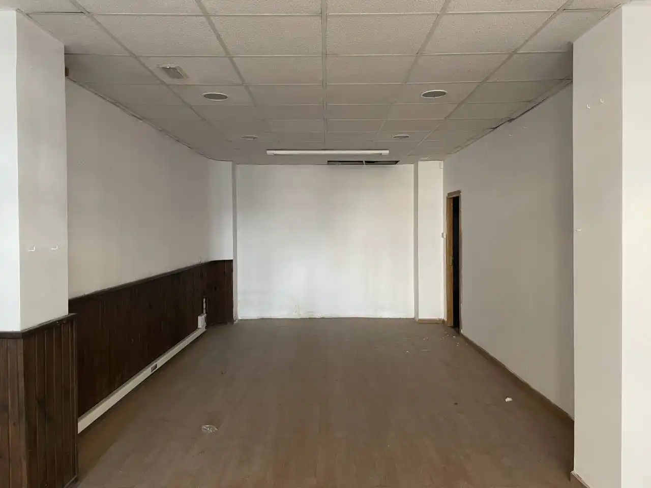 Business premises for sale in Calle Ager, imagen 4