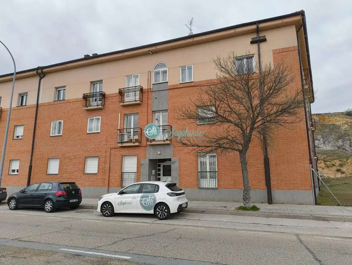 Exterior view of Flat for sale in Segovia  with Heating, Storage room and Furnished