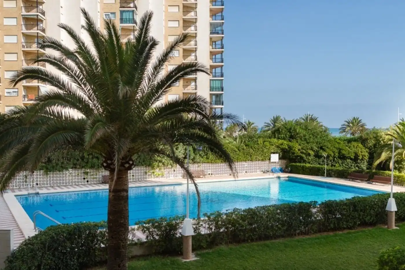 Piscina de Apartamento en venta en Gandia con Jardín privado, Terraza y Balcón