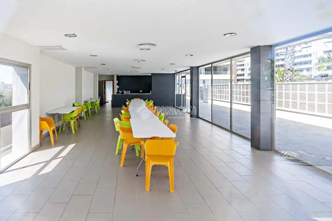Piso en venta en Roquetas de Mar con Aire acondicionado, Terraza y Amueblado