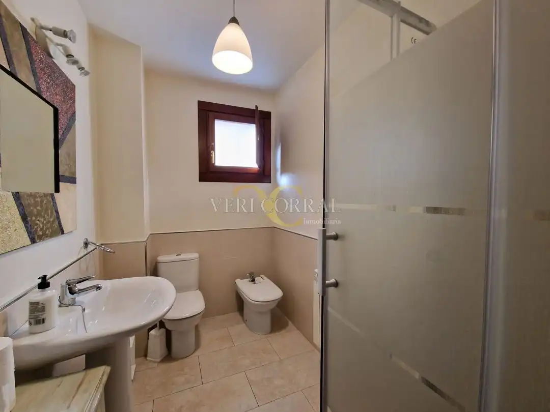 Badezimmer von Haus oder Chalet zum Verkauf in Llanes mit Heizung, Privatgarten und Terrasse