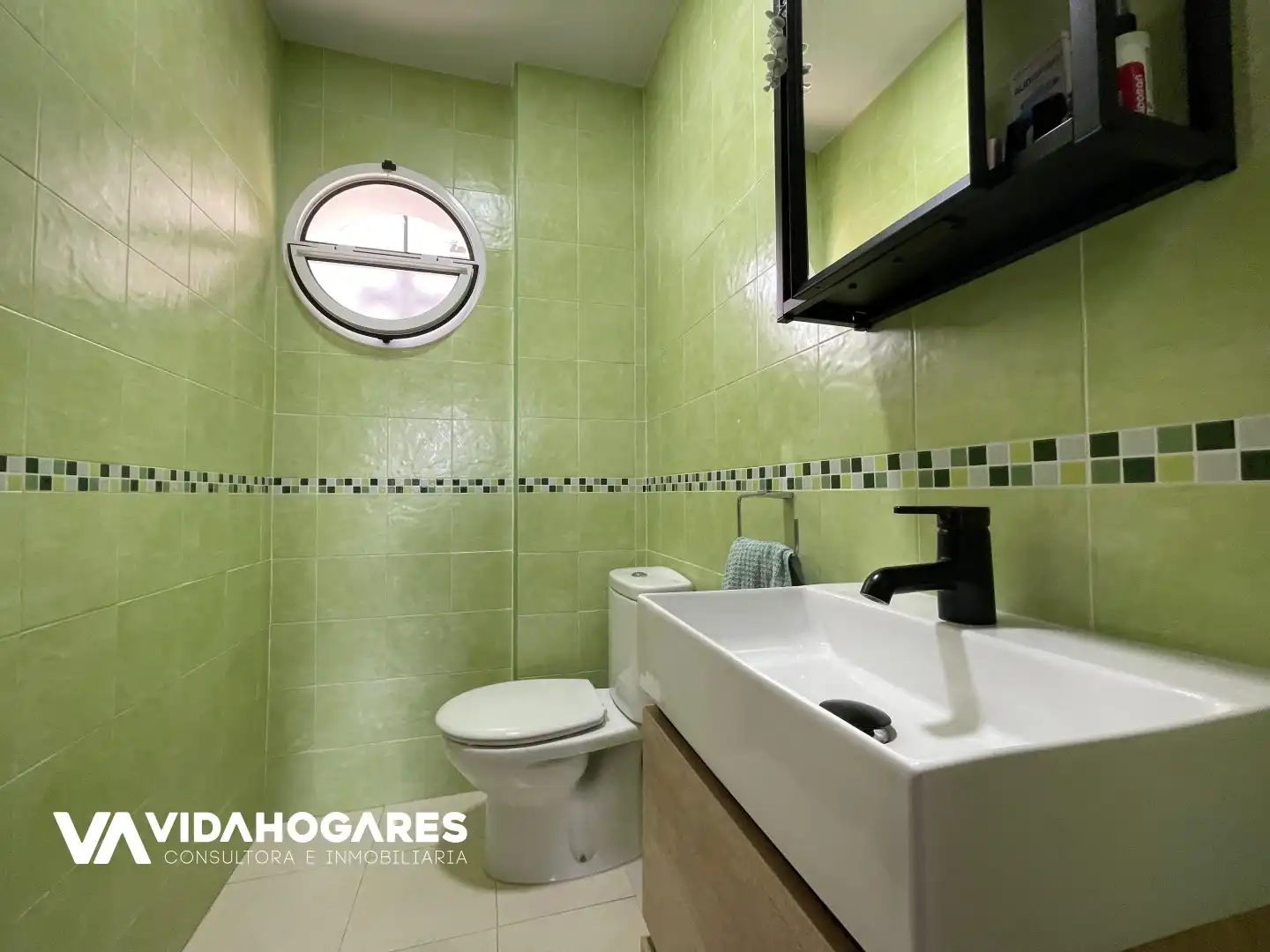 Bathroom of Detached homes for sale in Rota