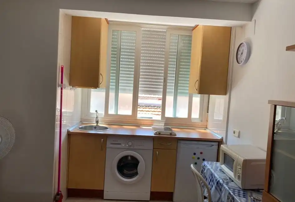 Cuina de Pis en venda en Madrid amb Aire condicionat, Moblat i Forn