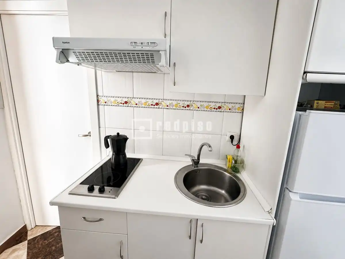 Kitchen of Flat for rent in Torremolinos  with Air Conditioner, Private garden and Swimming Pool