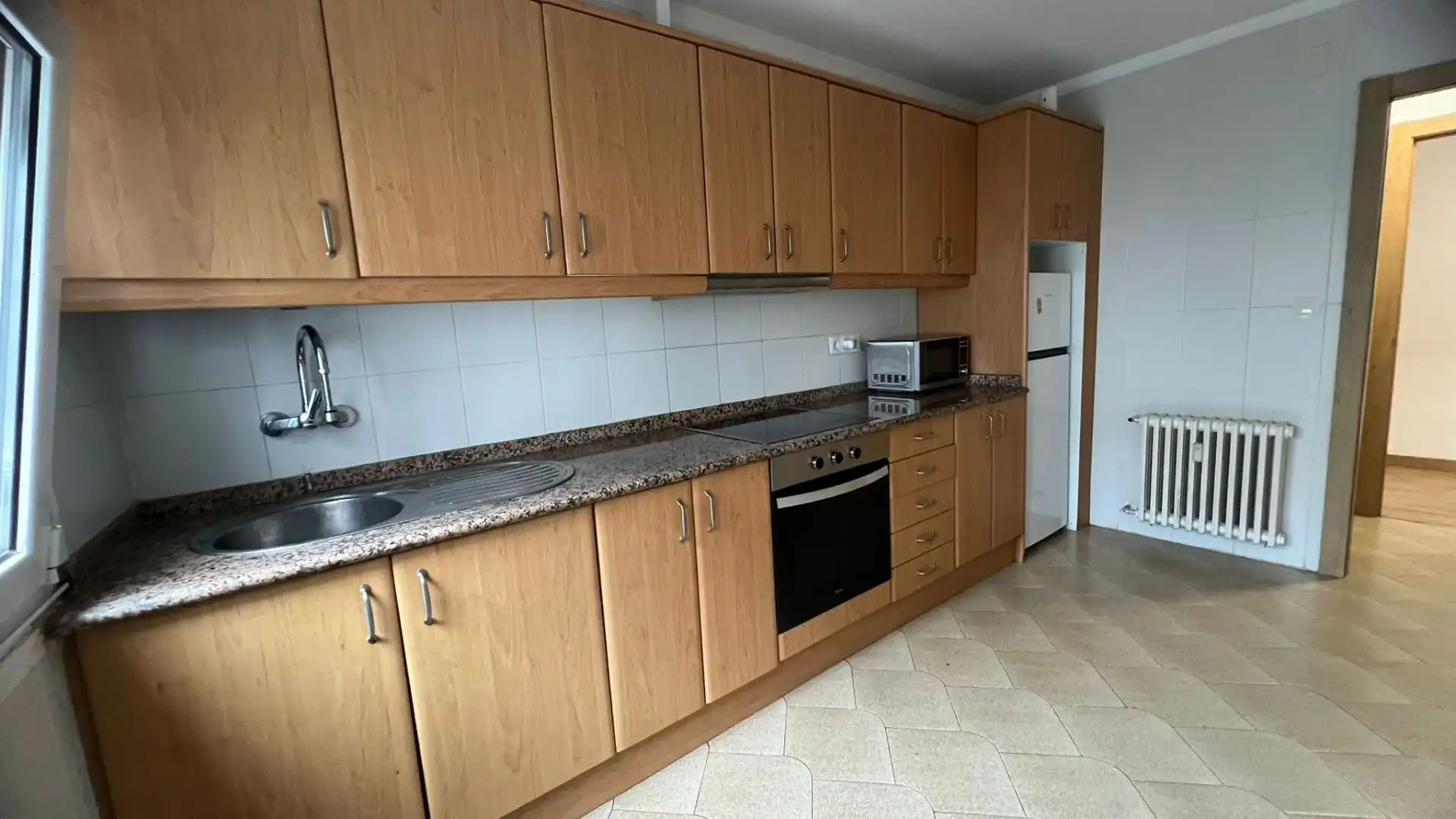Cocina de Piso en venta en Cangas de Onís con Calefacción