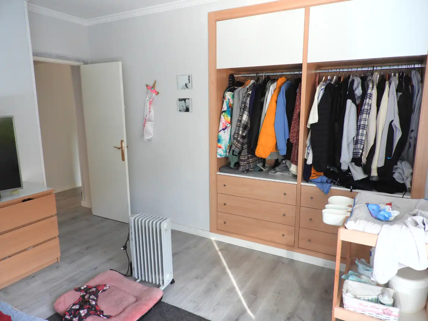 Schlafzimmer von Haus oder Chalet zum Verkauf in Castellar del Vallès mit Klimaanlage, Heizung und Privatgarten