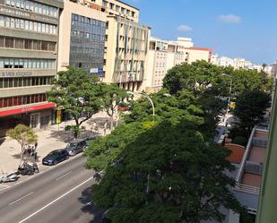 Exterior view of Flat to rent in  Cádiz Capital  with Terrace