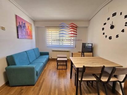 Sala d'estar de Dúplex de lloguer en Ourense Capital  amb Balcó