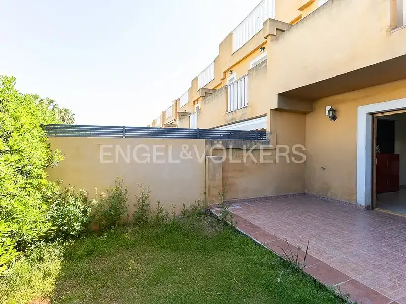 Casa o xalet de lloguer a Chiva, Valencia