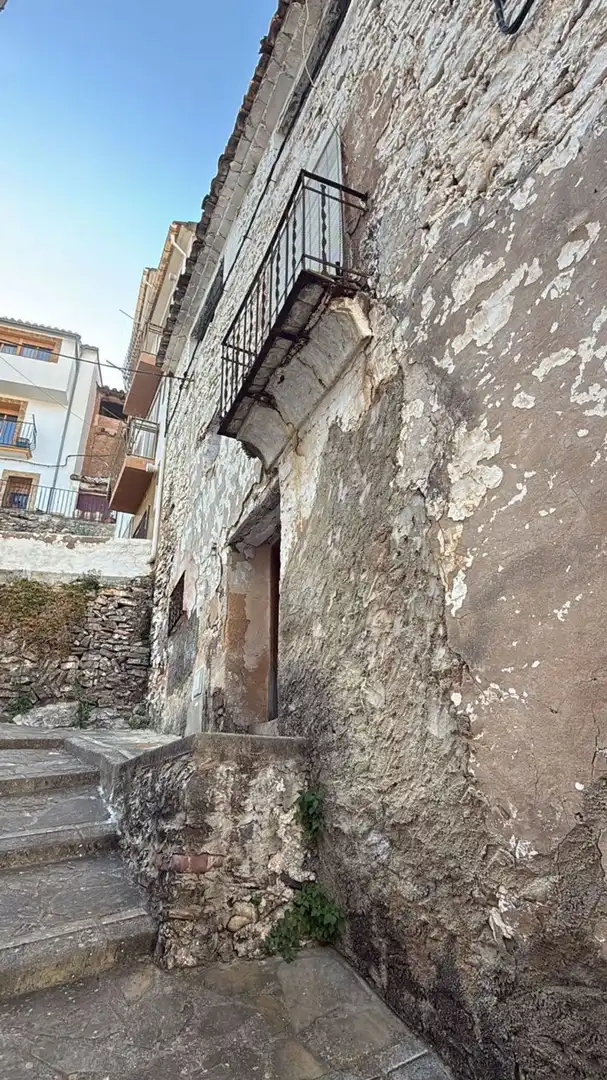 Exterior view of Houses for sale in Montán