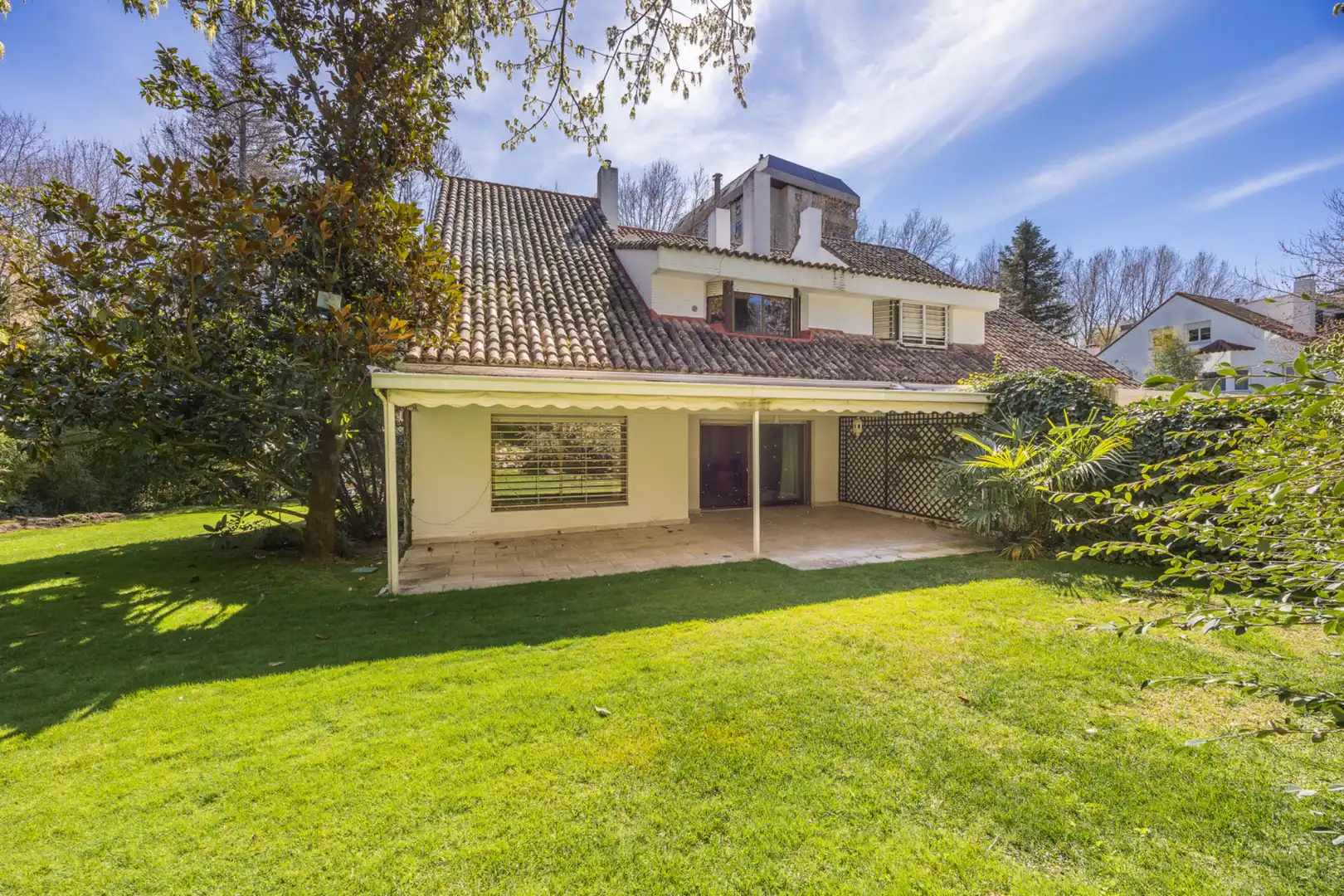 Jardín de Casa o chalet en venta en Madrid con Calefacción