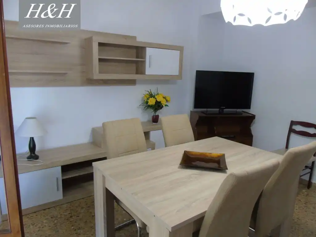 Appartamento con terrazza in affitto a El Castell