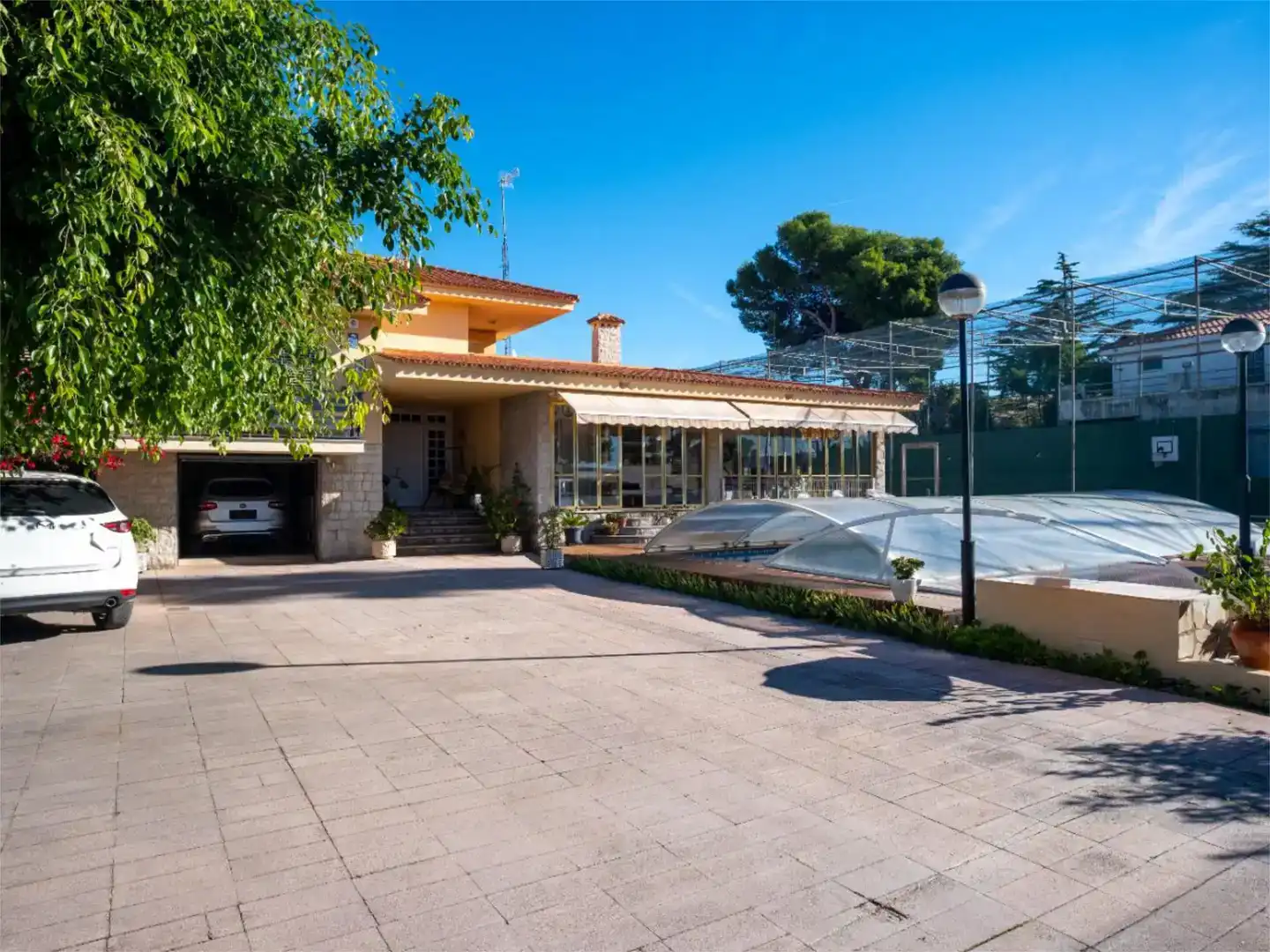 Vista exterior de Casa o xalet en venda en Benicarló amb Aire condicionat, Piscina i Balcó