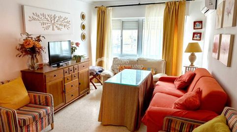 Foto 2 de Piso en venta en Avenida Portugal, Asdrúbal - Bahía Blanca, Cádiz Capital