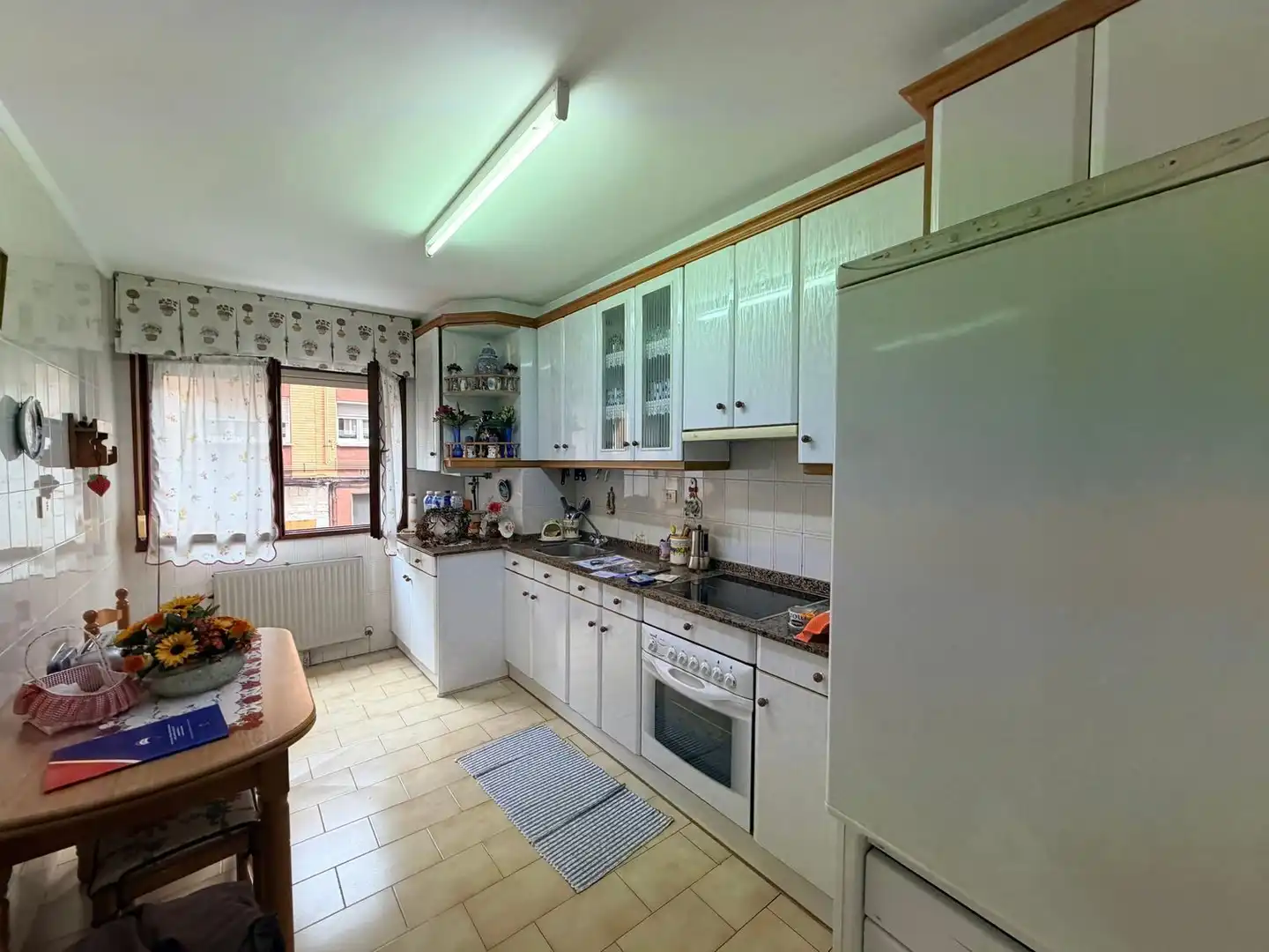 Kitchen of Flat for sale in Gijón   with Heating and Swimming Pool