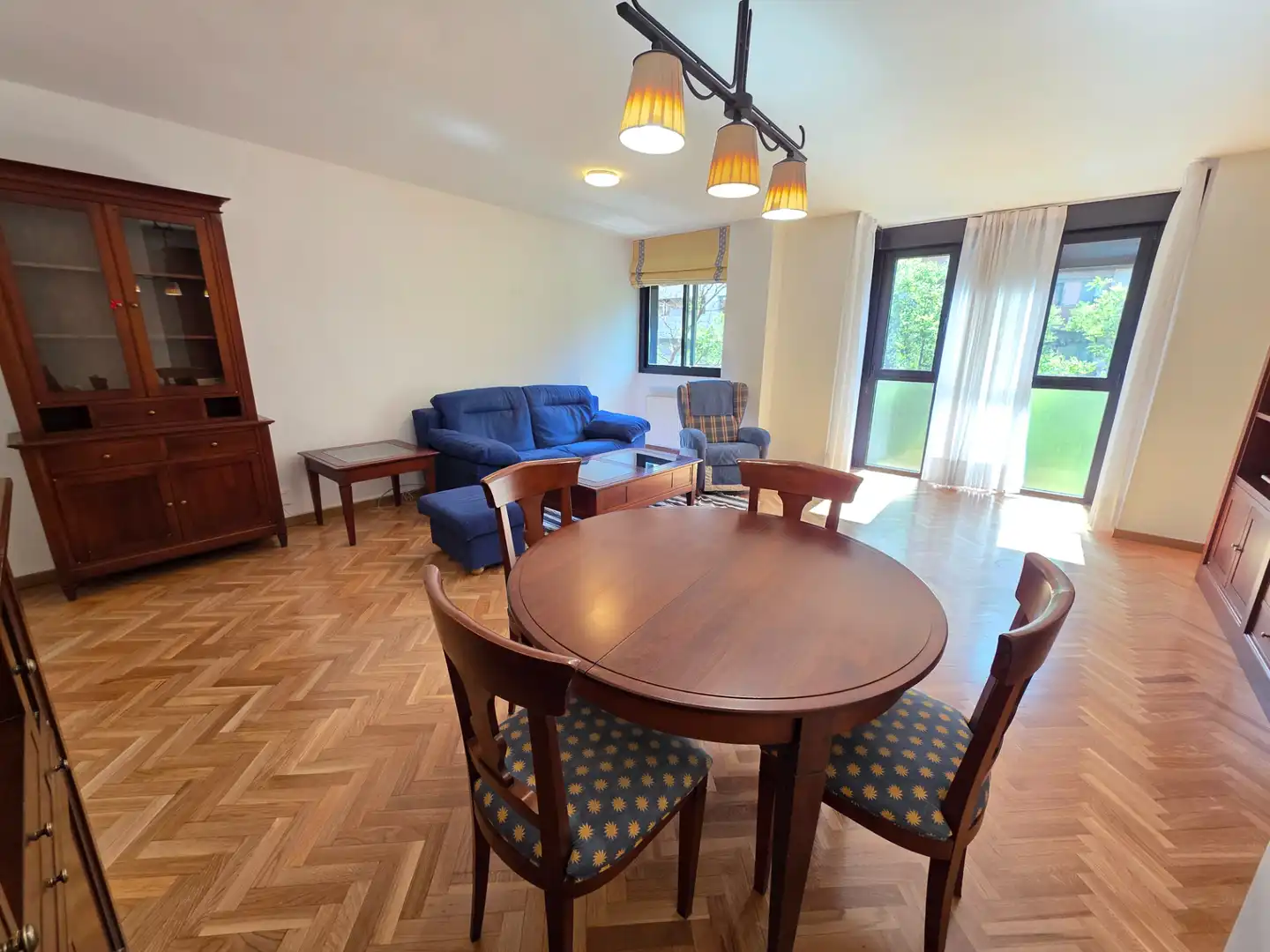 Sala d'estar de Pis de lloguer en Madrid amb Aire condicionat, Calefacció i Parquet