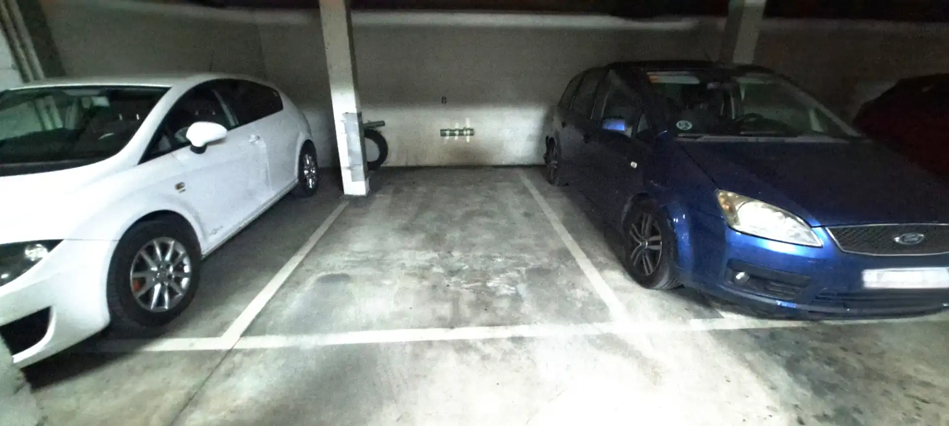 Aparcament de Dúplex en venda en Valdetorres de Jarama amb Calefacció, Parquet i Balcó