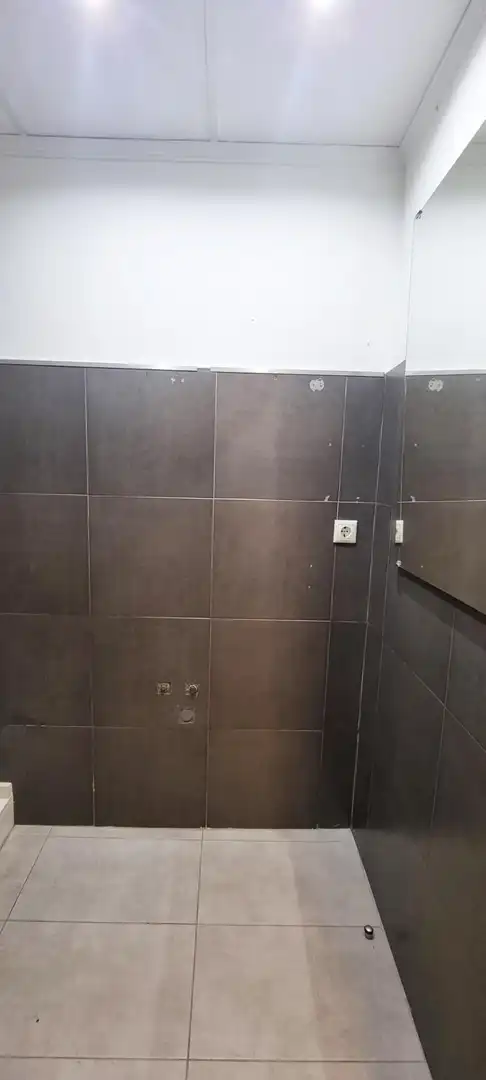 Bany de Local de lloguer en Elche / Elx