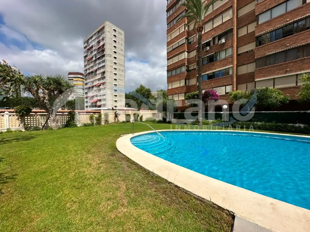Swimming pool of Flat for sale in Benidorm  with Air Conditioner, Private garden and Swimming Pool