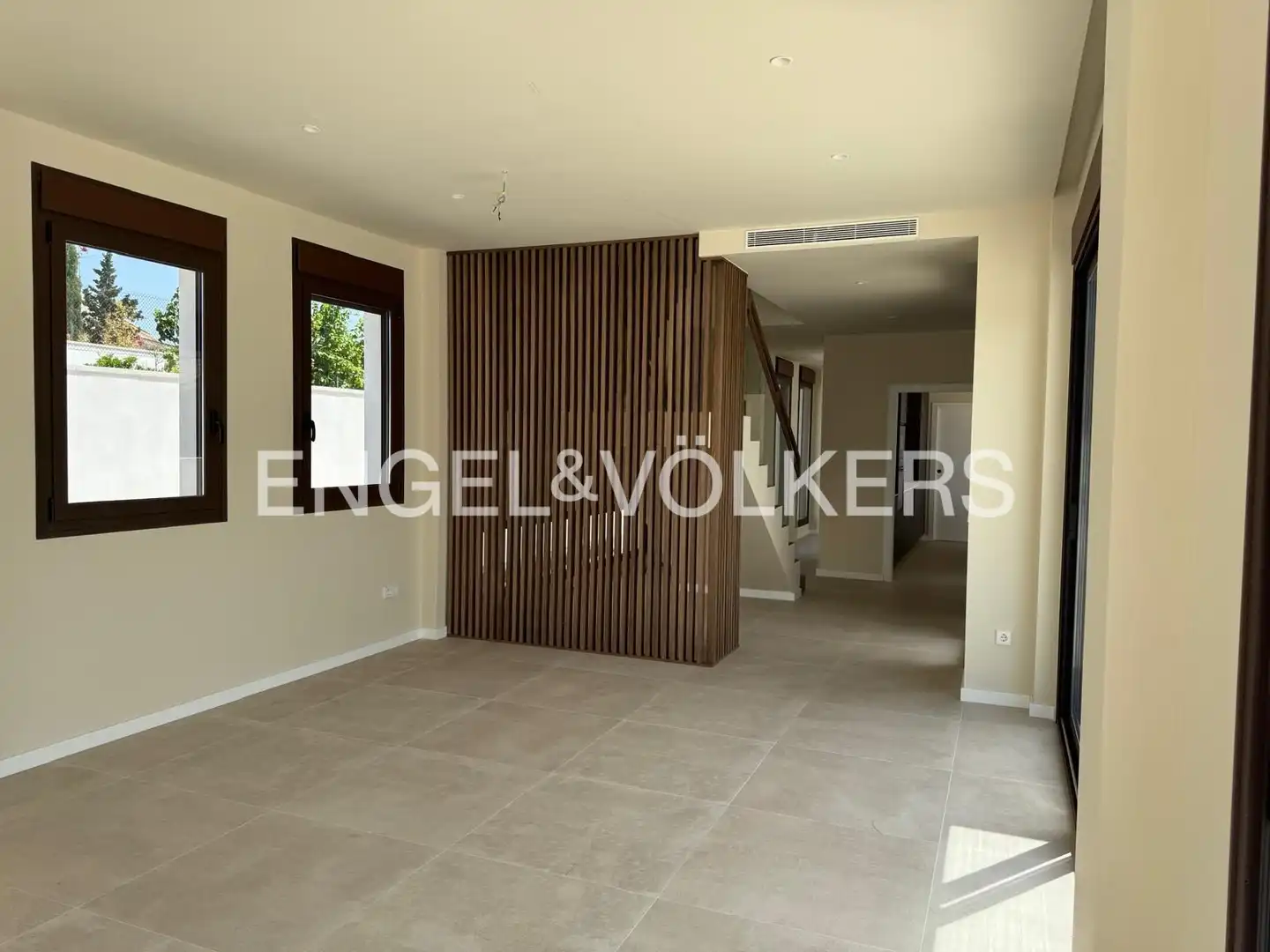 Houses for sale in L'Eliana  with Air Conditioner, Heating and Private garden