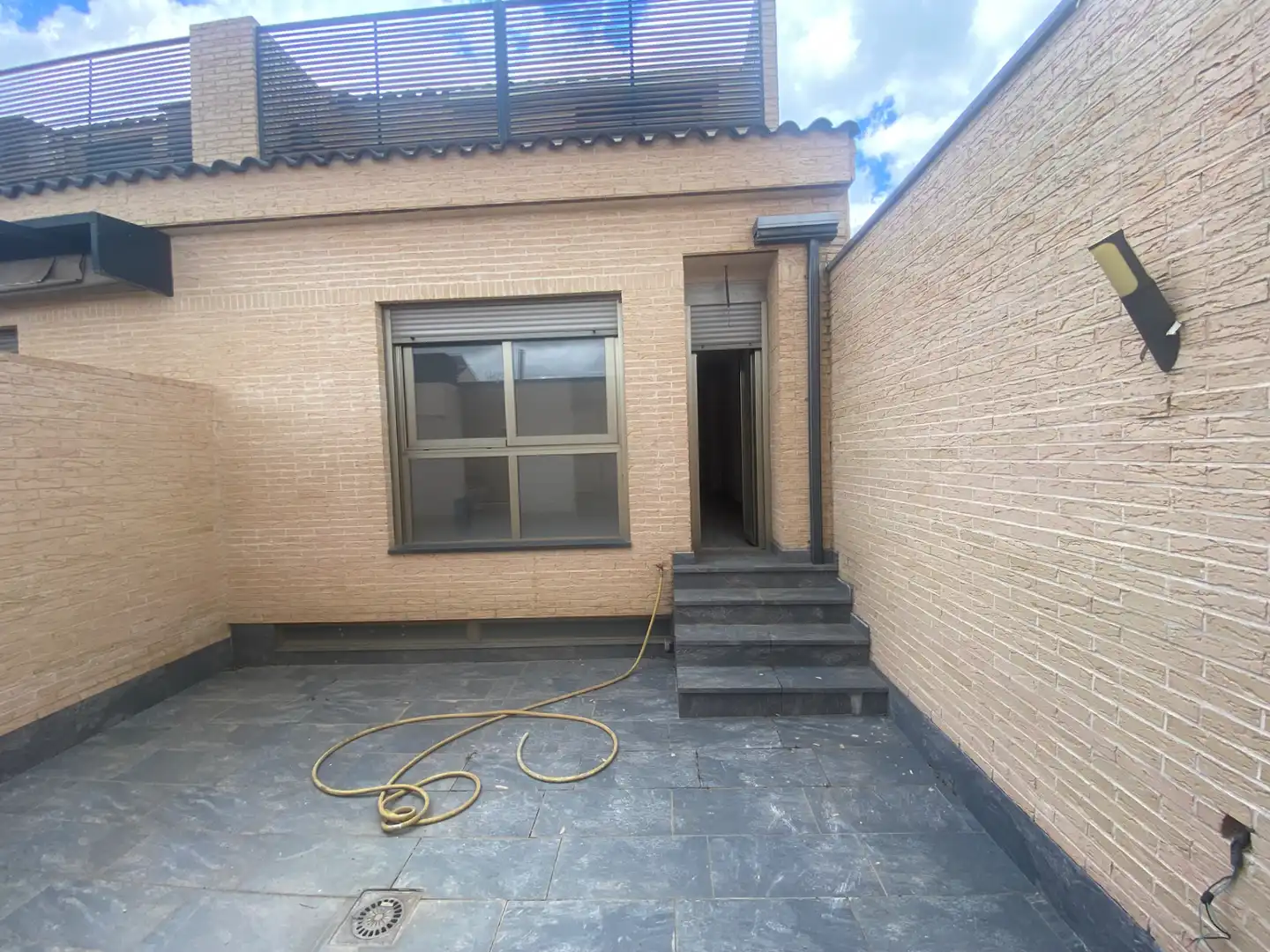 Vista exterior de Casa o xalet de lloguer en Ciudad Real amb Aire condicionat, Calefacció i Parquet