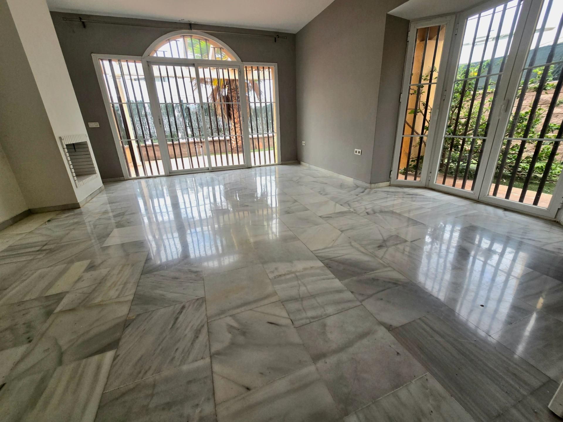 Exterior view of Single-family semi-detached for sale in Mijas  with Terrace and Community pool