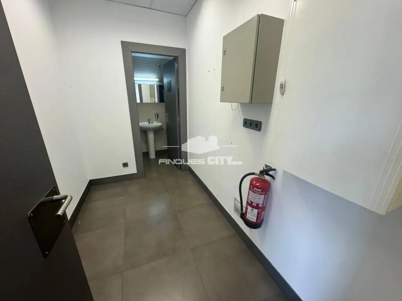 Business premises to rent in Calle Rierany de los Frares, imagen 3