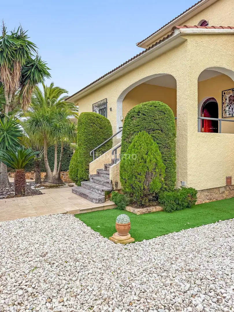 Villa avec terrasse à vendre à Urbanizaciones, imagen 3