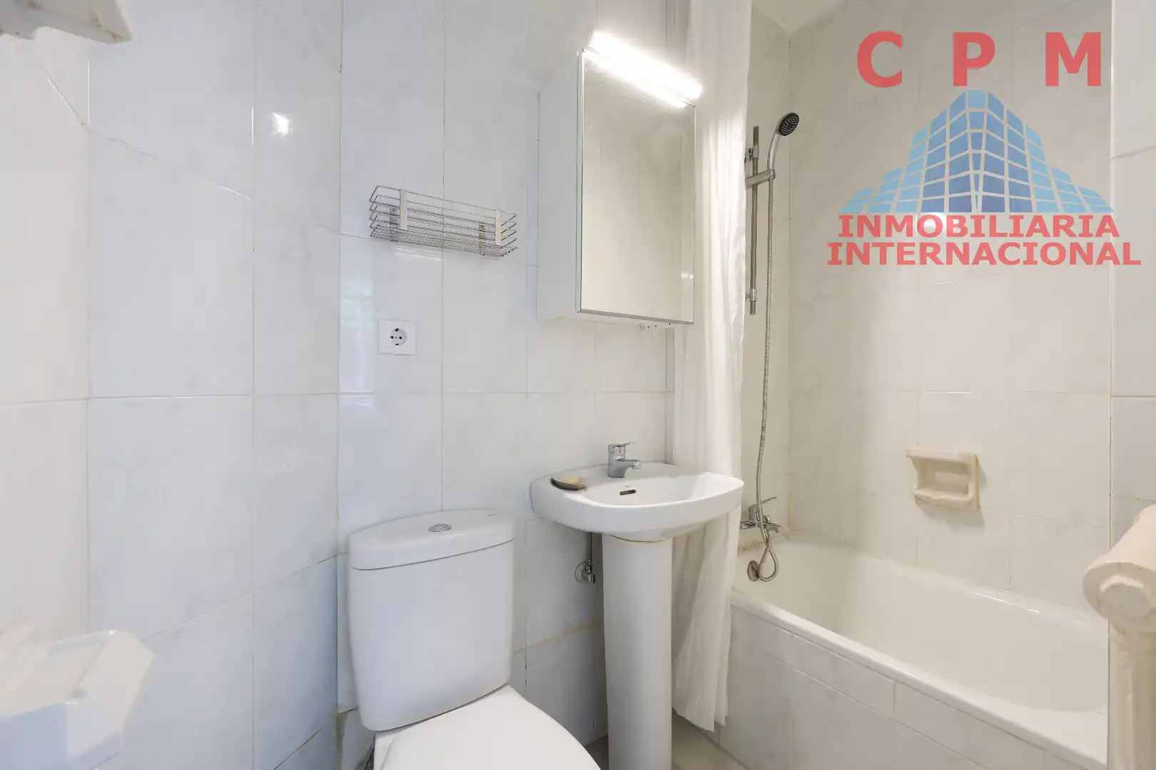 Badezimmer von Wohnung zur Miete in Madrid mit Klimaanlage, Heizung und Parkett