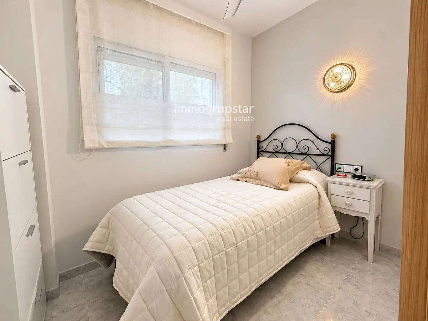 Habitación de Apartamento en venta en Poble