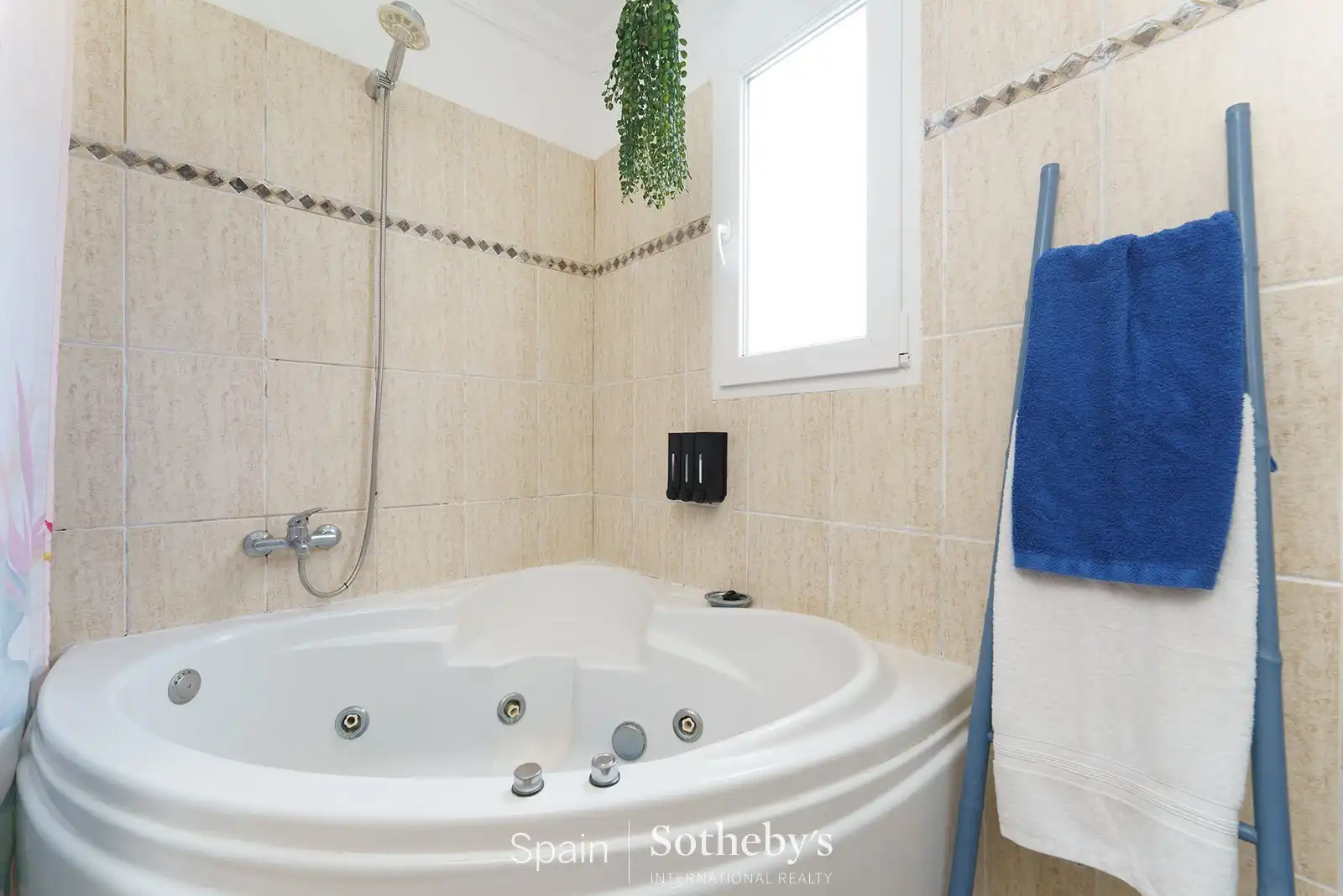 Bany de Casa o xalet en venda en Santa Úrsula amb Aire condicionat, Calefacció i Jardí privat