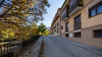 Vista exterior de Apartament en venda en Monachil amb Parquet, Moblat i Balcó