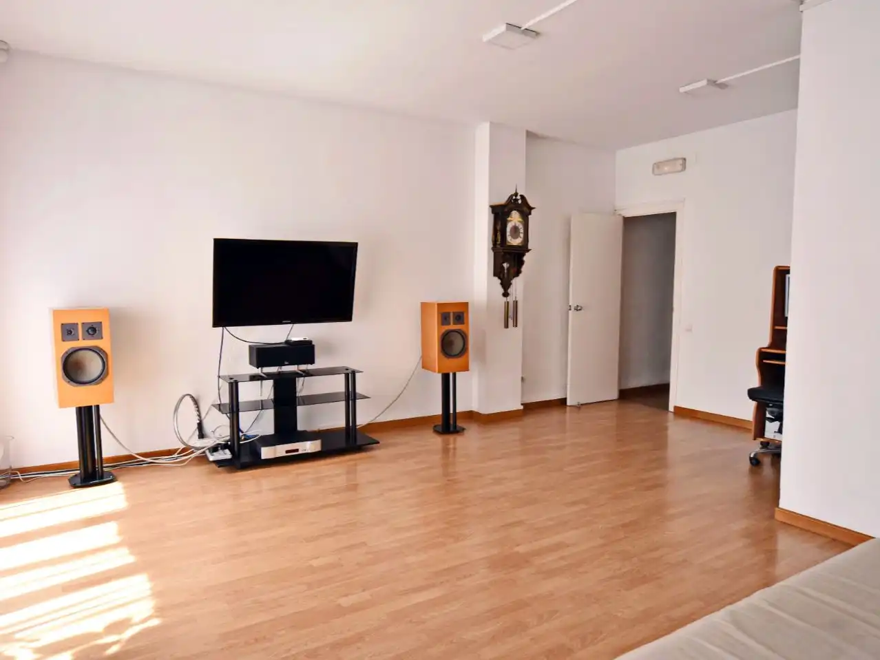 Sala de estar de Piso en venta en  Barcelona Capital con Balcón