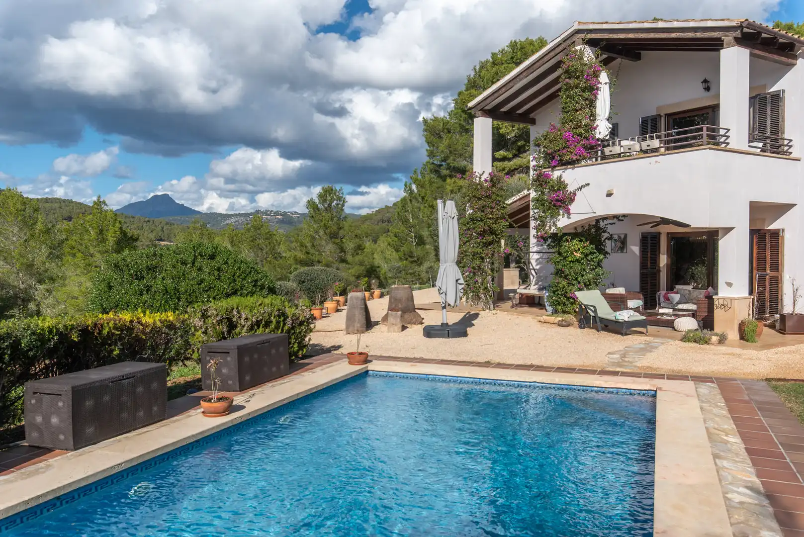 Garten von Country house zum Verkauf in Calvià mit Klimaanlage, Heizung und Terrasse