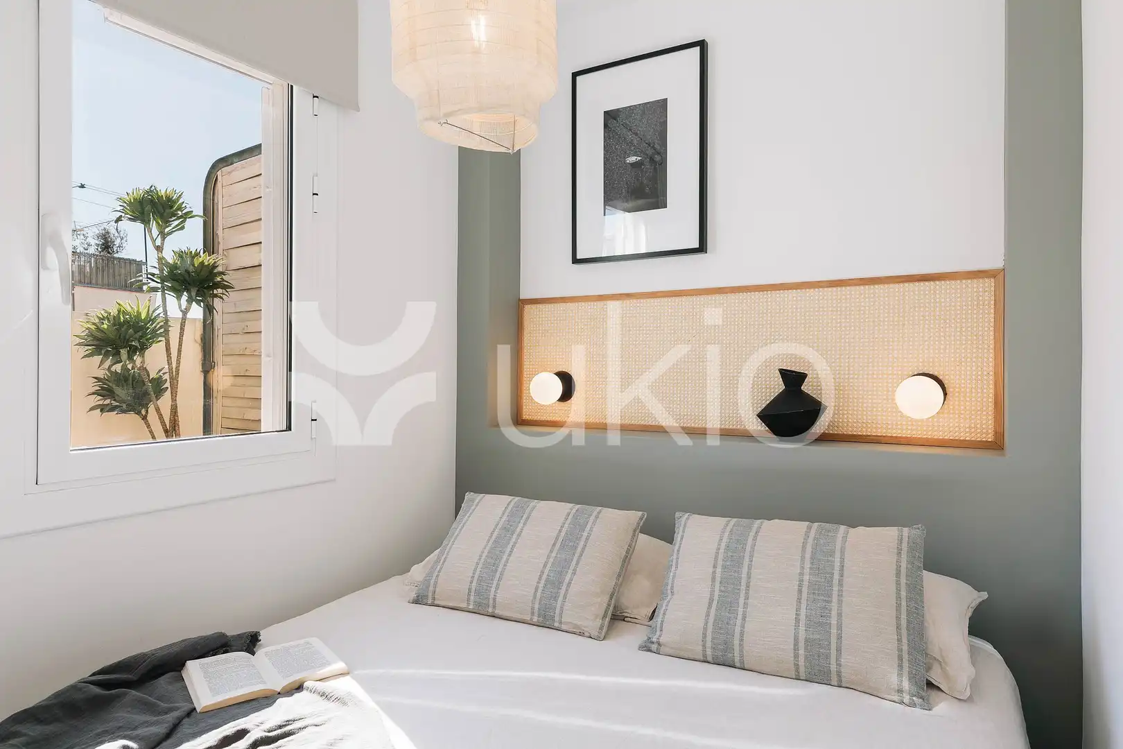 Bedroom of Study for rent in Barcelona  with Air Conditioner, Heating and Terrace