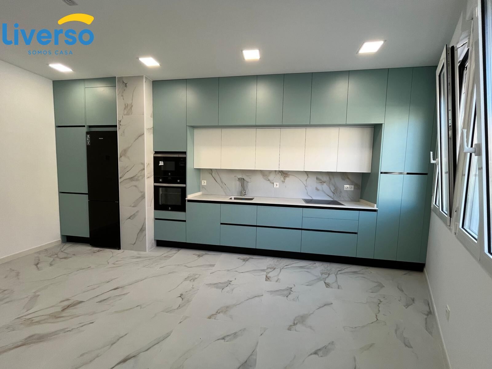 Cuina de Pis en venda en Burgos Capital amb Calefacció