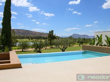 Maison avec piscine à vendre à N/A