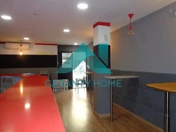 Local en venta en Cáceres con Aire acondicionado y Amueblado