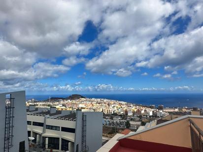 Vista exterior de Àtic en venda en  Santa Cruz de Tenerife Capital amb Terrassa