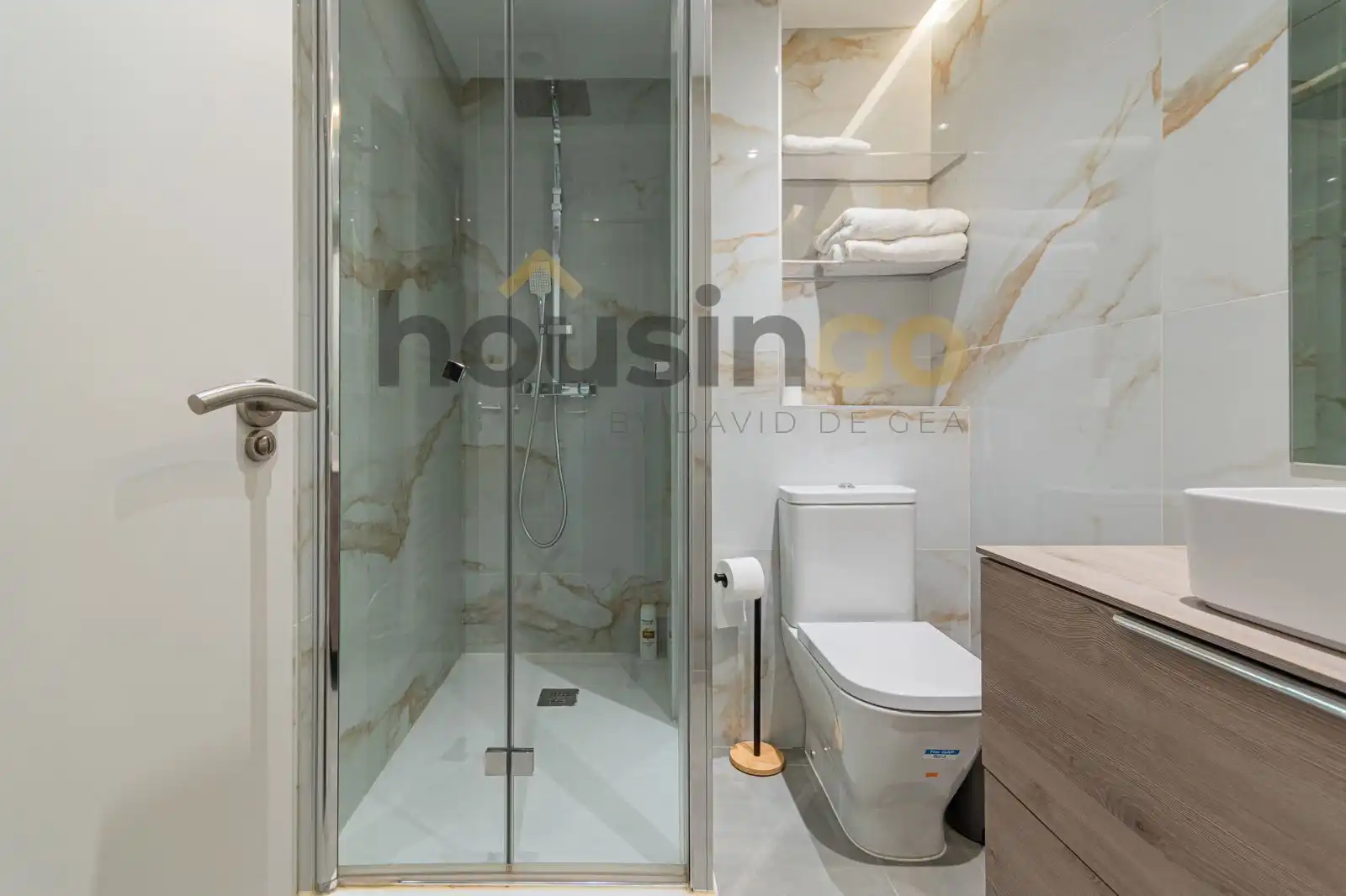 Baño de Piso en venta en Madrid con Aire acondicionado, Calefacción y Parquet