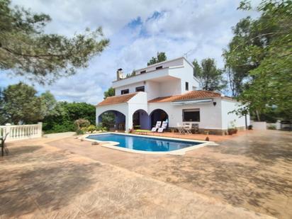 Vista exterior de Casa o xalet en venda en Abrera amb Piscina i Balcó