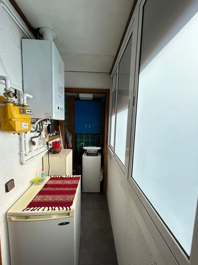 Kitchen of Flat for sale in L'Hospitalet de Llobregat  with Balcony