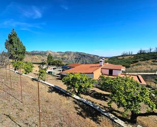 Vista exterior de Casa o xalet en venda en Vega de San Mateo amb Terrassa, Traster i Moblat