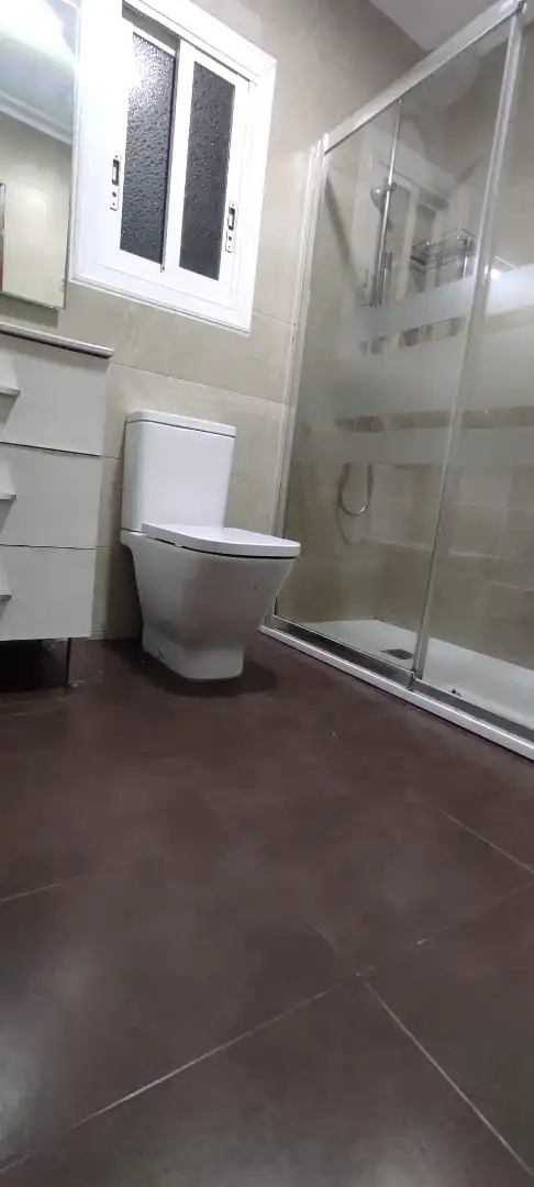 Bathroom of Flat for sale in Santa Coloma de Gramenet  with Balcony