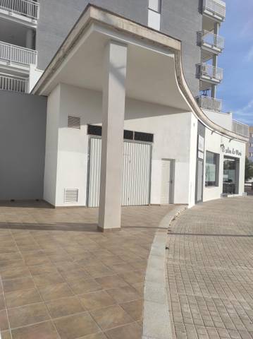 Local comercial en Alquiler en Calle Jardines en Moncófar Playa