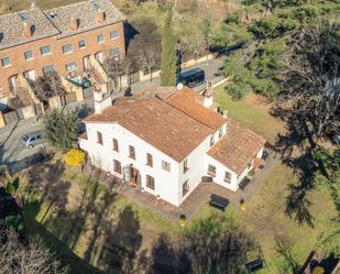 Vista exterior de Casa o xalet de lloguer en Vallgorguina amb Calefacció, Jardí privat i Terrassa