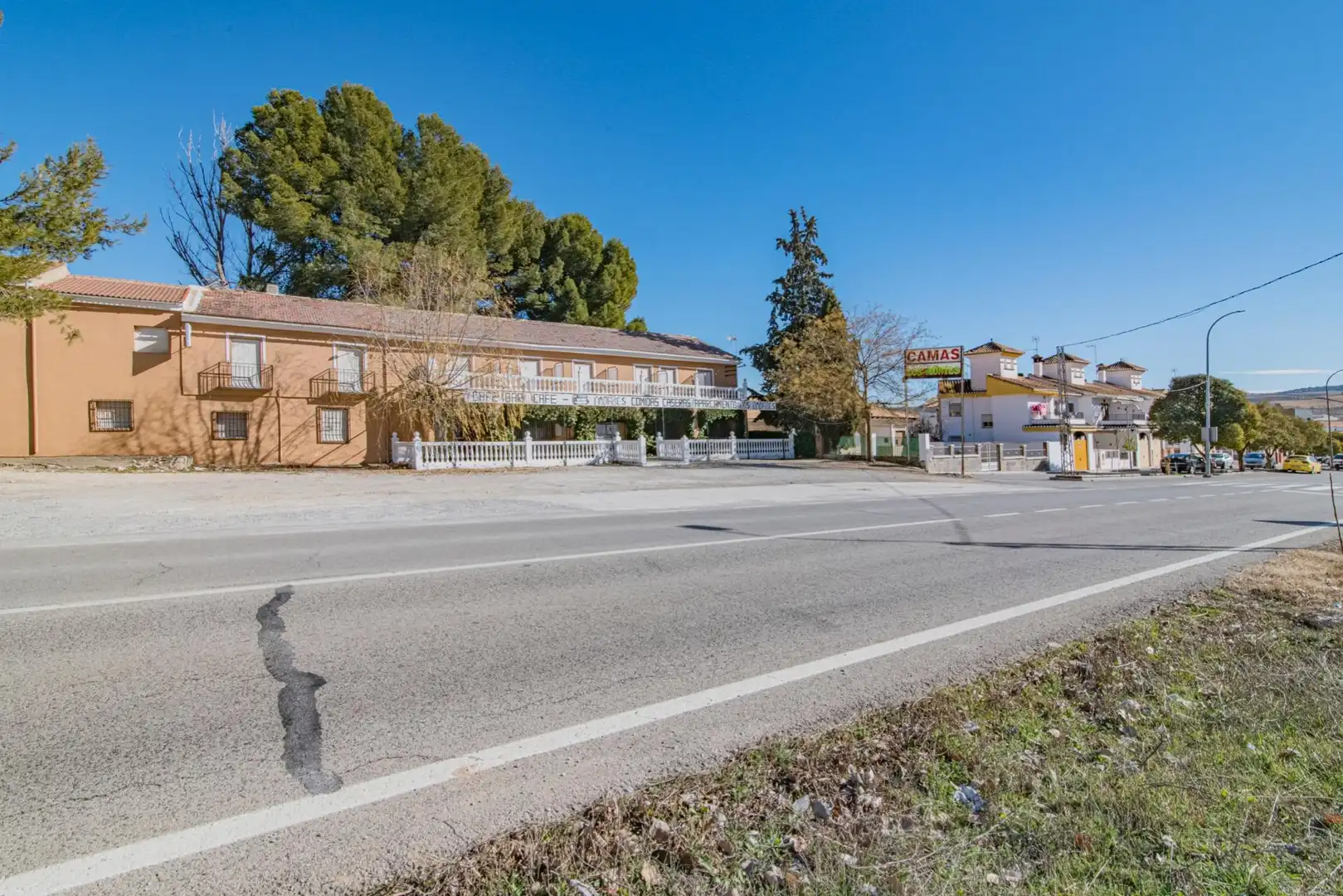 Edificio en venta en Carretera HUELMA, 66, Montejícar
