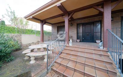 Exterior view of House or chalet for sale in El Molar (Madrid)  with Furnished
