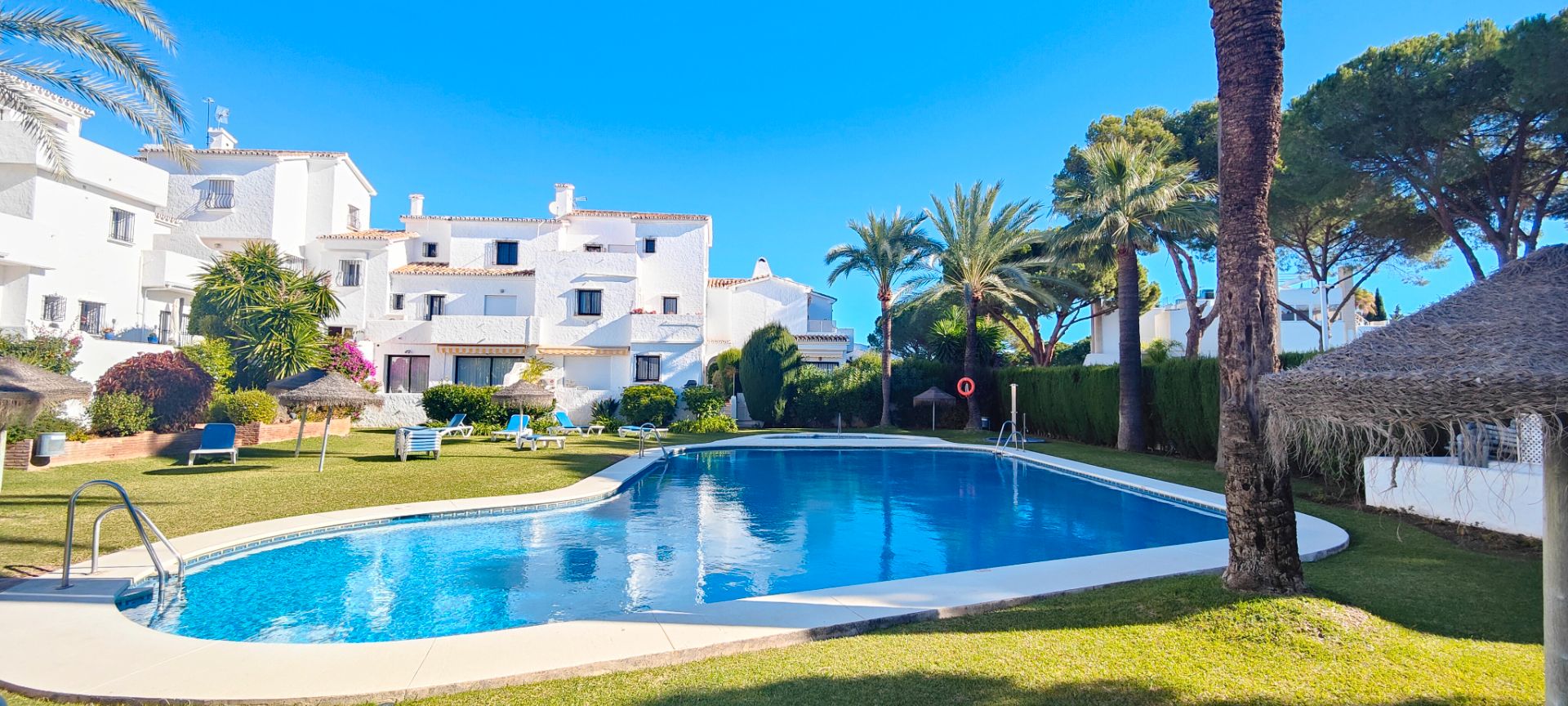 Jardí de Casa adosada en venda en Marbella amb Aire condicionat, Jardí privat i Terrassa
